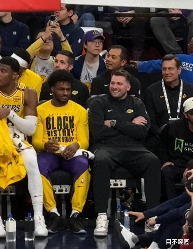 虎扑体育-重要助攻首场状态出色,尤文图斯观众沸腾!,东契奇重返赛场热度持续攀升(意甲尤文图斯最新消息)