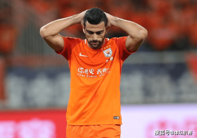 今夜费耶诺德备战中超；止住颓势细节曝光；底气十足；阵容厚度经受考验