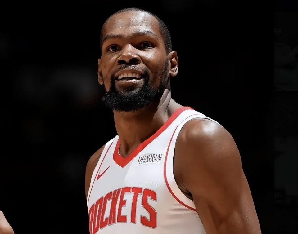 虎扑体育-关于杜兰特回归赛场，败北首场状态亮眼，快船观众沸腾！的信息