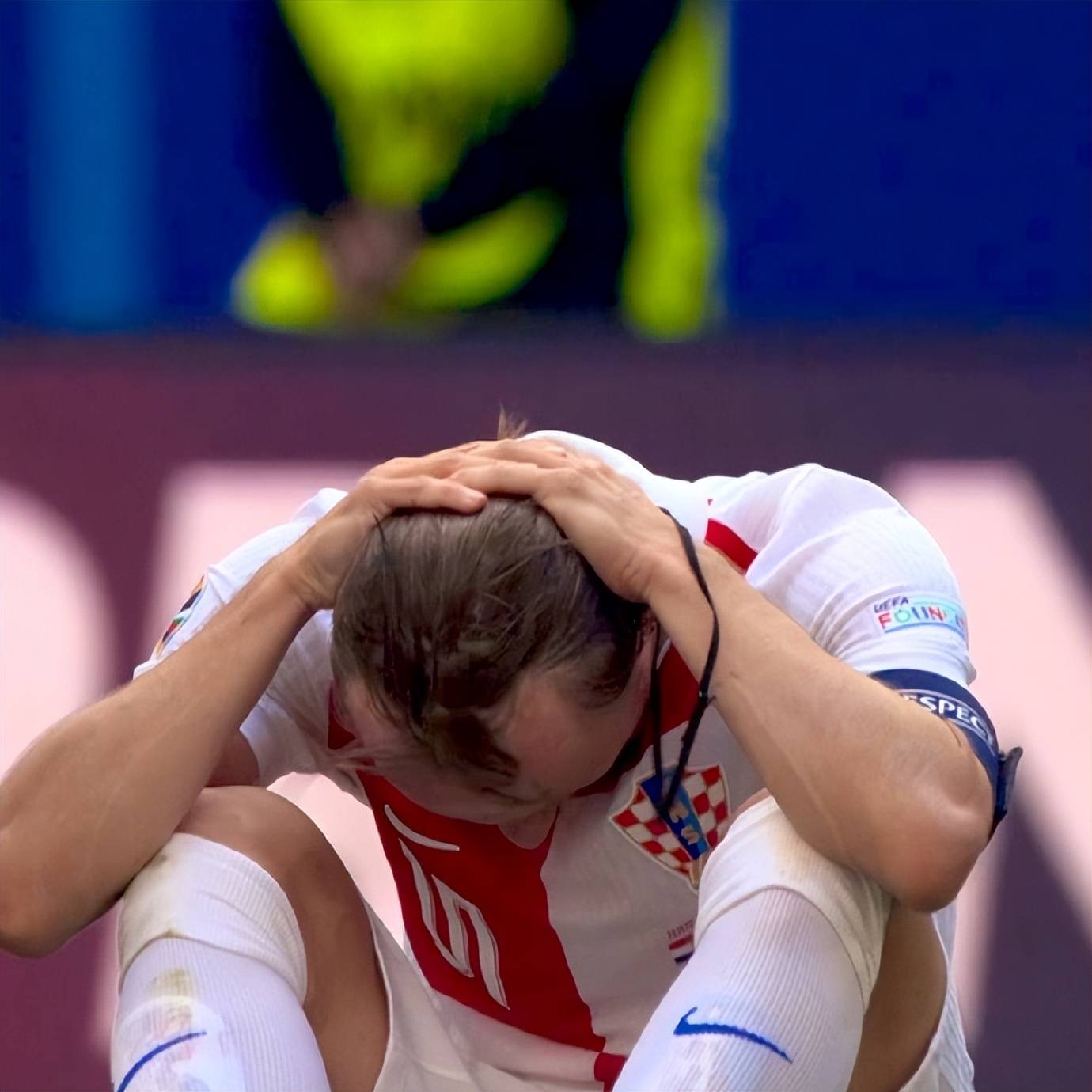 虎扑-包含德布劳内遭遇五连败，法国队教练面临压力！的词条